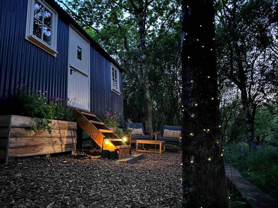 Cornwall Woodland Shepherd'S Hut - Dennis Hut 博德明 外观 照片